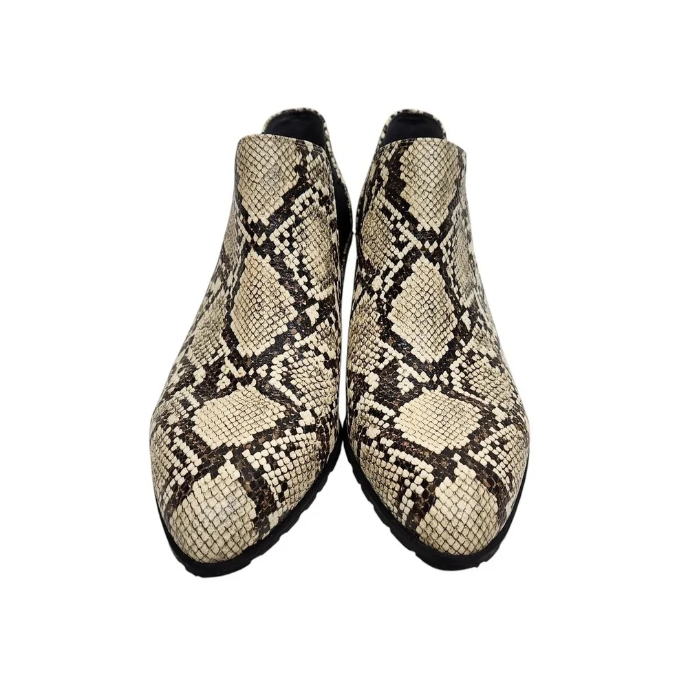 VIONIC Belmont Boots Womens 10 W Beige Snake Print Chelsea Ankle Booties